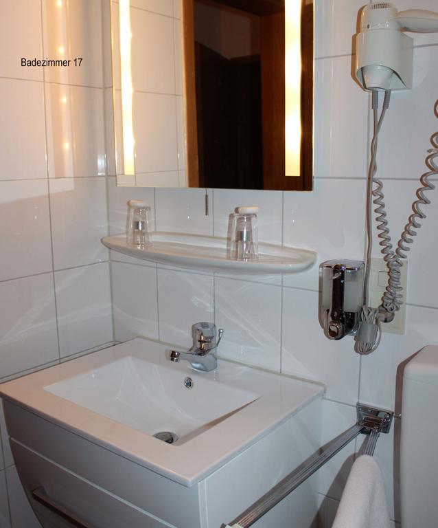 Legend Hotel Biebesheim am Rhein Номер фото