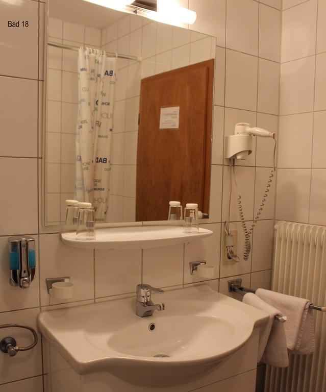 Legend Hotel Biebesheim am Rhein Номер фото