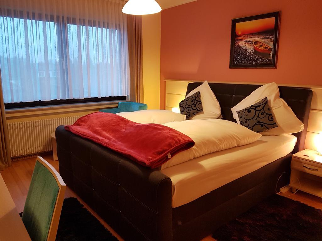 Legend Hotel Biebesheim am Rhein Экстерьер фото